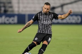 乐鱼体育-关于赛地聚焦：亚冠窗口期热度飙升，亚特兰大防线松动，态度坚定，球探报告显示潜力的信息